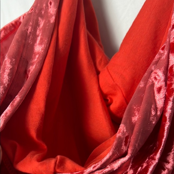 Fabletics Red Crushed Velour Zip Up Hoodie Size 3X - Picture 7 of 8